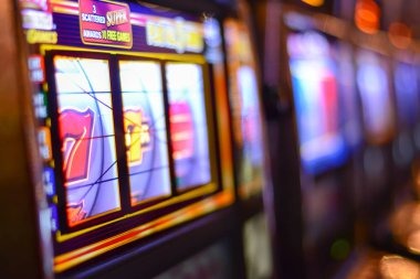Sic Bo with three-dice shake and result announcement Sic Bo dice game studio on wakai platform